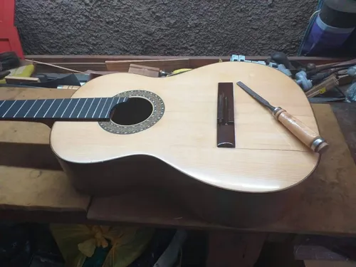 Restauração — Troca de tampo em Violão Brandini — foto 1