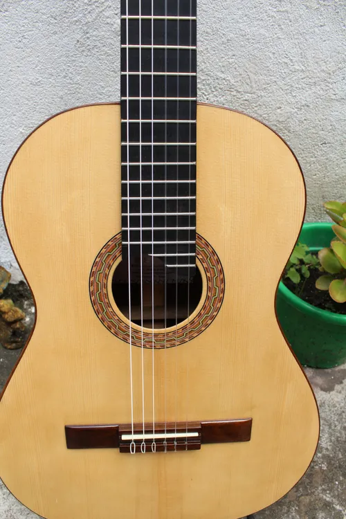 Violão Imbuia e Abeto Alemão — foto 2