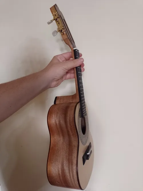 Cavaquinho de Mogno Africano e Abeto Alemão — foto 2